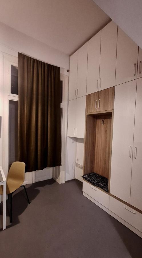 Swanhome - Central Apartment Cluj-Napoca Buitenkant foto